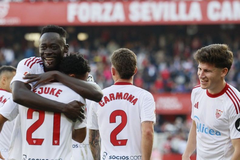 OTERALI PAUNOVIĆA, PA UPALI U JOŠ VEĆI KANAL Sevilja deklasirala Ovijedo